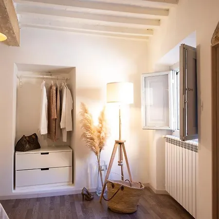 Orange Tuscany Flat