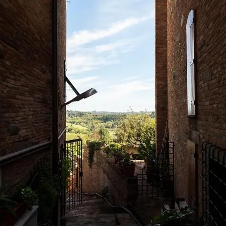 Orange Tuscany Flat San Miniato