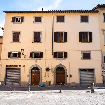 Orange Tuscany Flat * San Miniato