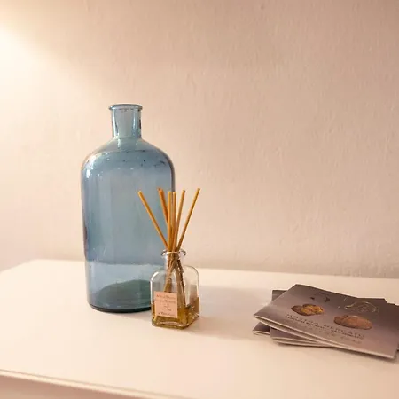 Orange Tuscany Flat Apartment *