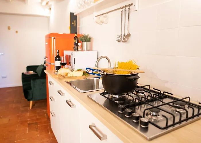 Orange Tuscany Flat San Miniato