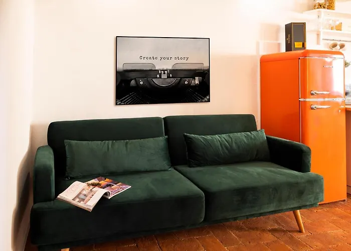 Orange Tuscany Flat *